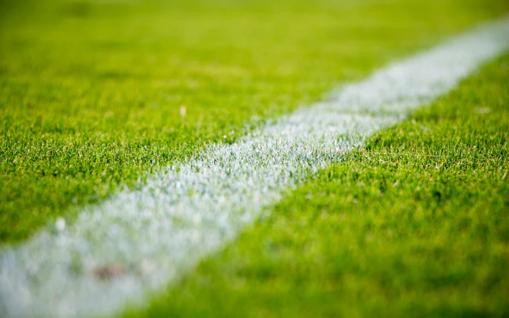 Contoh permukaan rumput sintetis lapangan olahraga