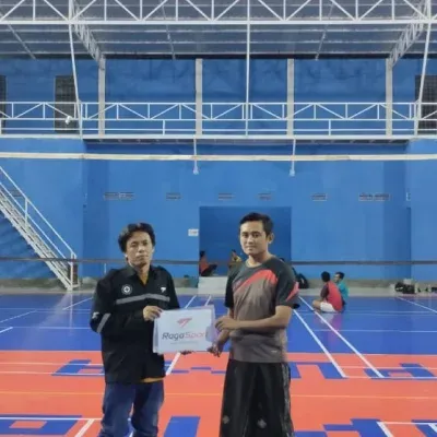 Proyek lapangan olahraga di Tuban