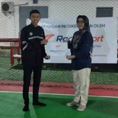 Proyek lapangan olahraga di Jakarta Selatan