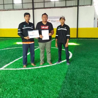 Proyek lapangan olahraga di Pontianak