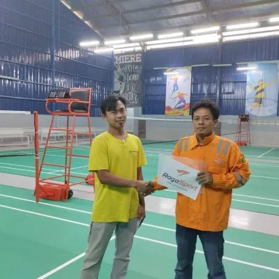 Proyek lapangan olahraga di Bogor