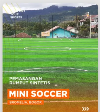 Pemasangan rumput sintetis lapangan outdoor